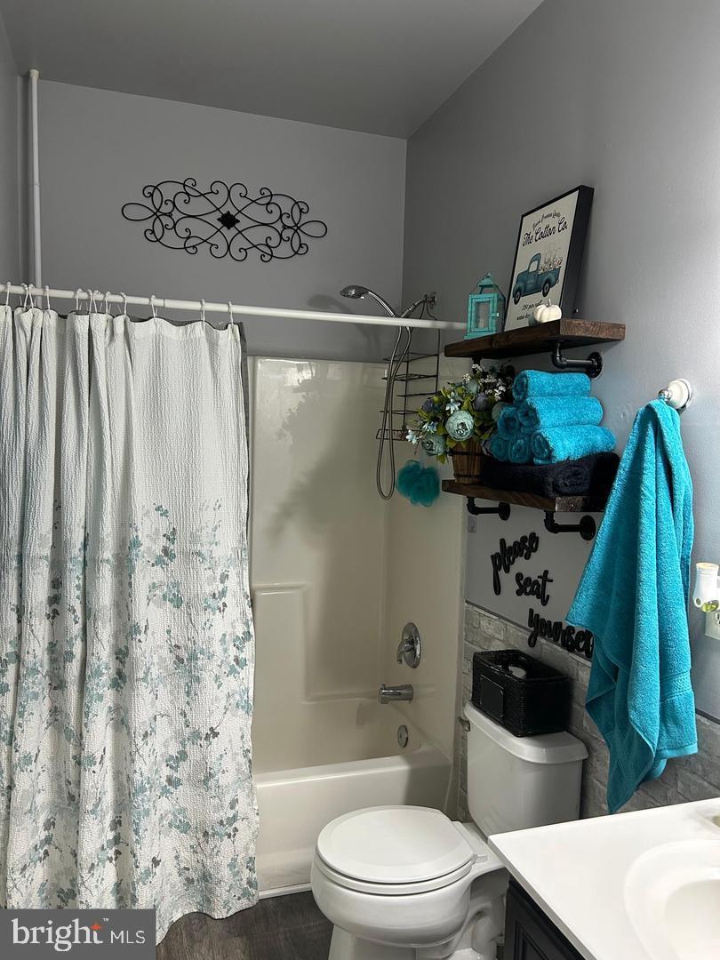 BRENNAN ESTATES - Residential