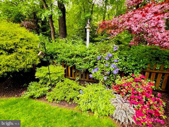 Search Homes 1 5818 NEW ENGLAND WOODS DRIVE