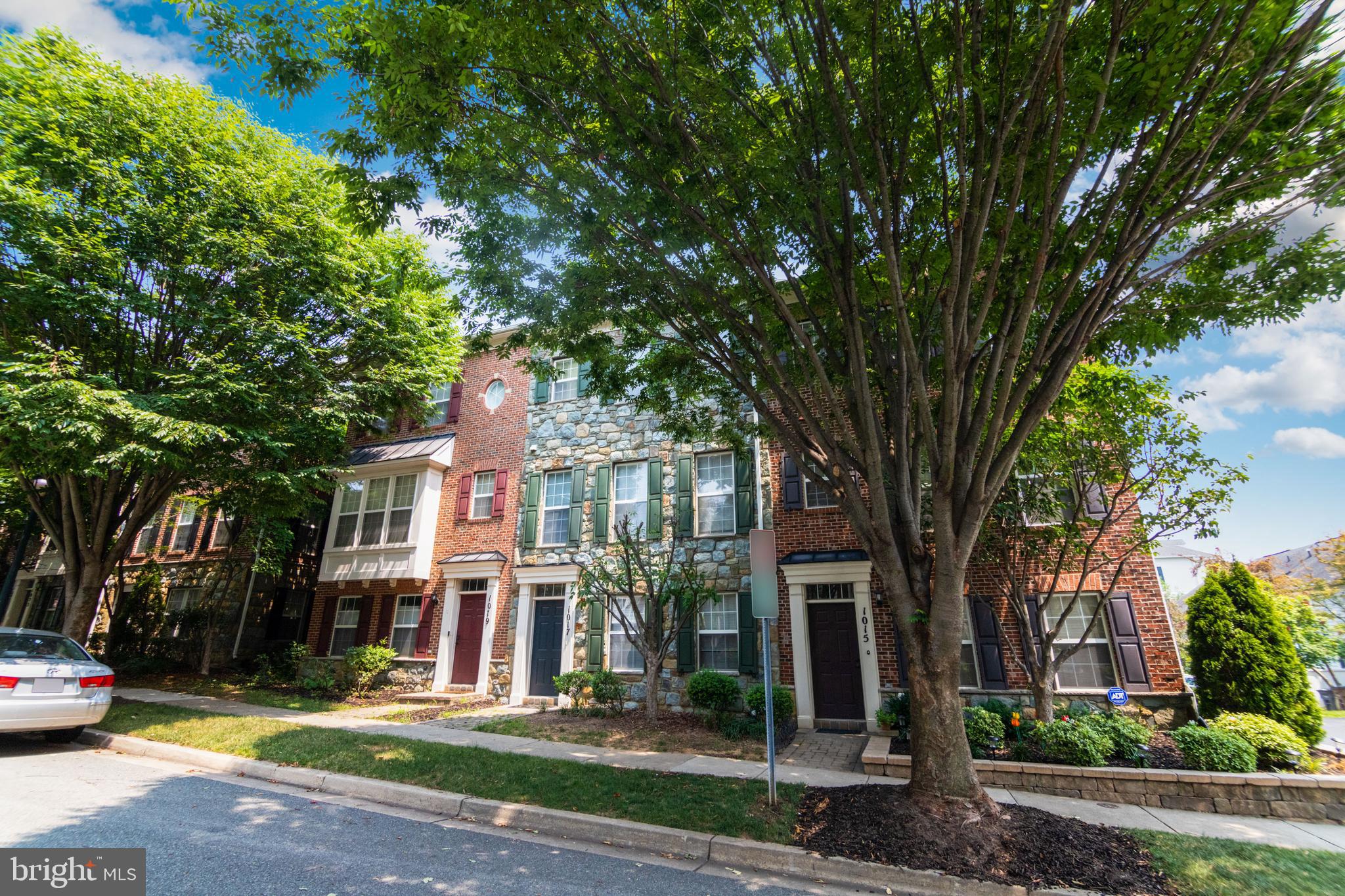 1017 GRAND CHAMPION DRIVE