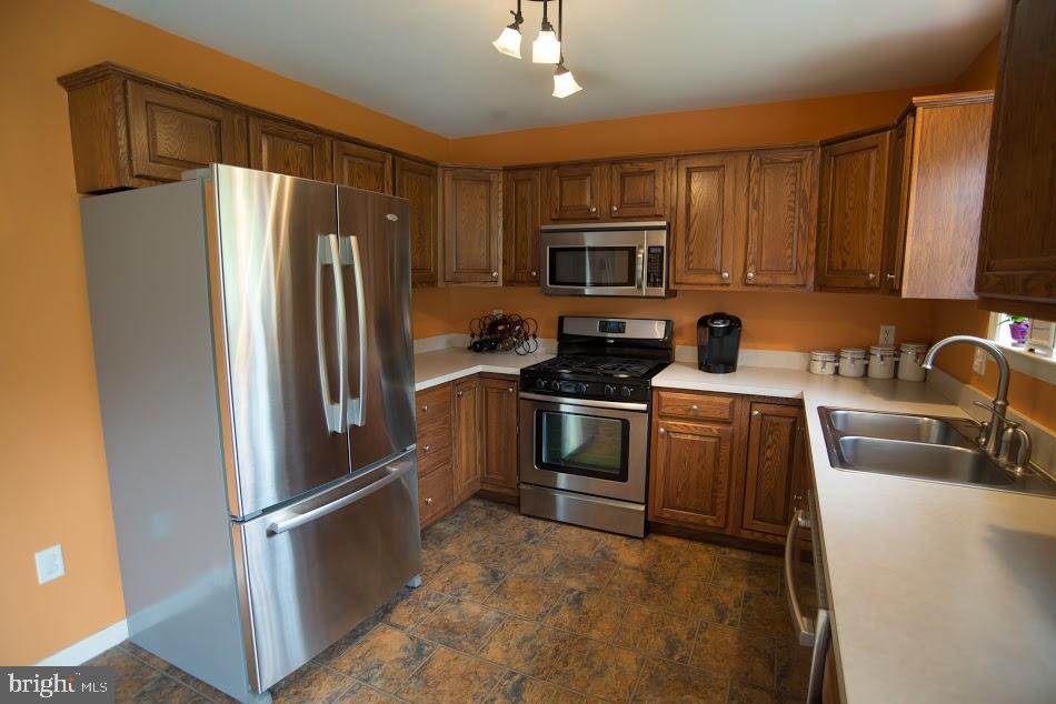 SIMMONTOWN RIDGE - Residential