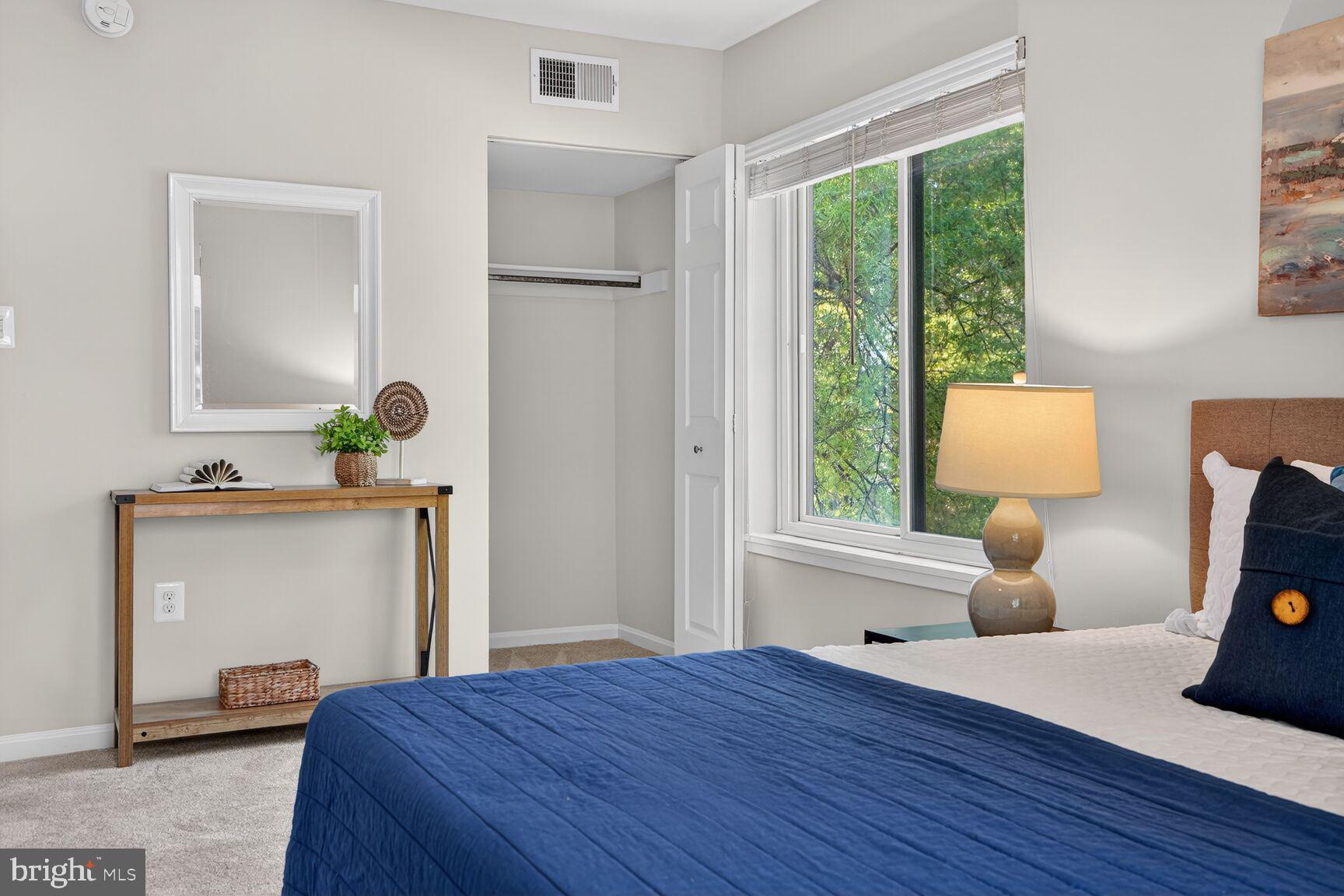 HAWTHORNE VILLAGE - Residential