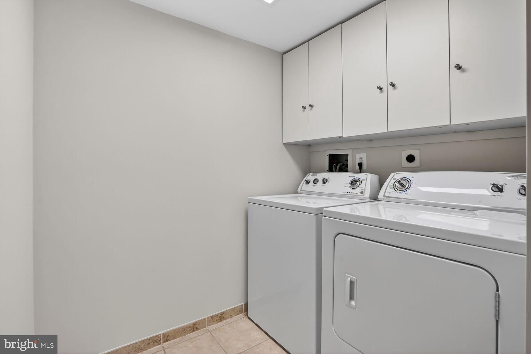 HAWTHORNE VILLAGE - Residential