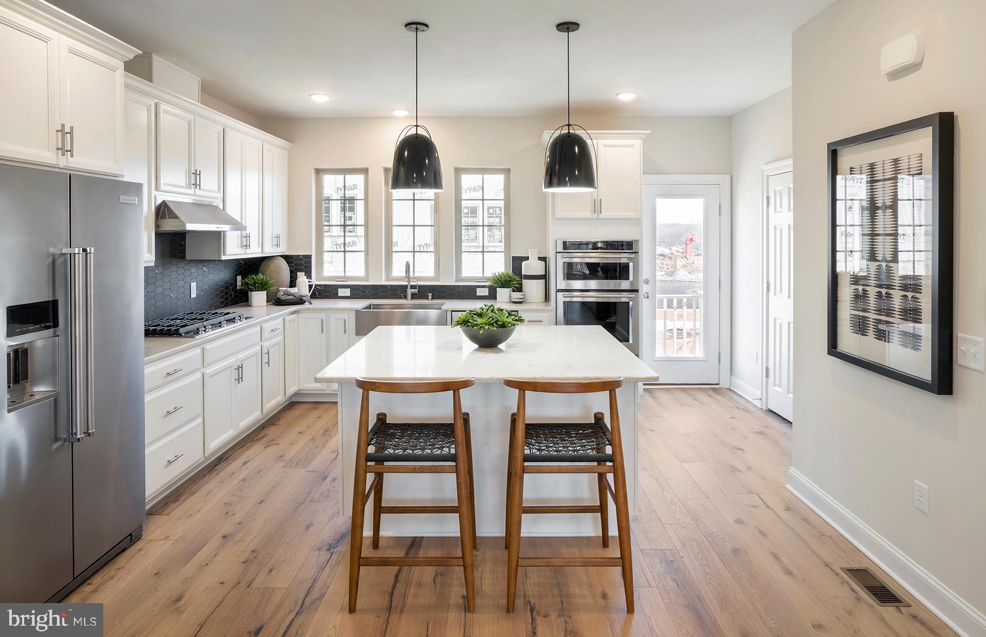 LEWIS POINTE - Residential