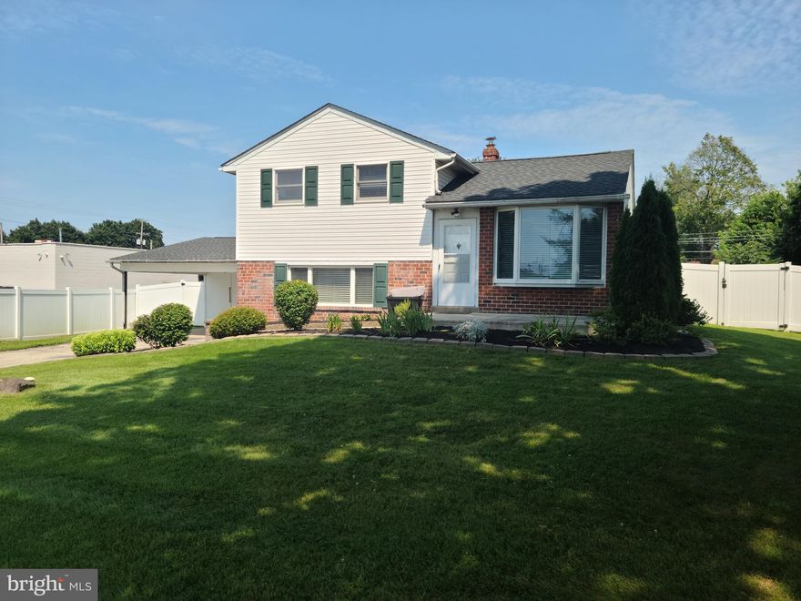 This beautifully updated 3-bedroom, 1.5-bathroom home offers comfort, space, and style. Enjoy two spacious living areas, hardwood floors throughout, and a modern kitchen with stainless steel appliances and a dishwasher. Stay comfortable year-round with central air and heat.

Additional highlights include a dedicated office/flex room—perfect for working from home—and a separate workshop space for hobbies or storage. The exterior features a private backyard with a patio, ideal for entertaining, plus a driveway with a convenient carport..