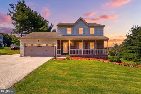 Photo of 5058 Hickory View Drive, SPRING GROVE, PA 17362 (MLS # PAYK2110794)