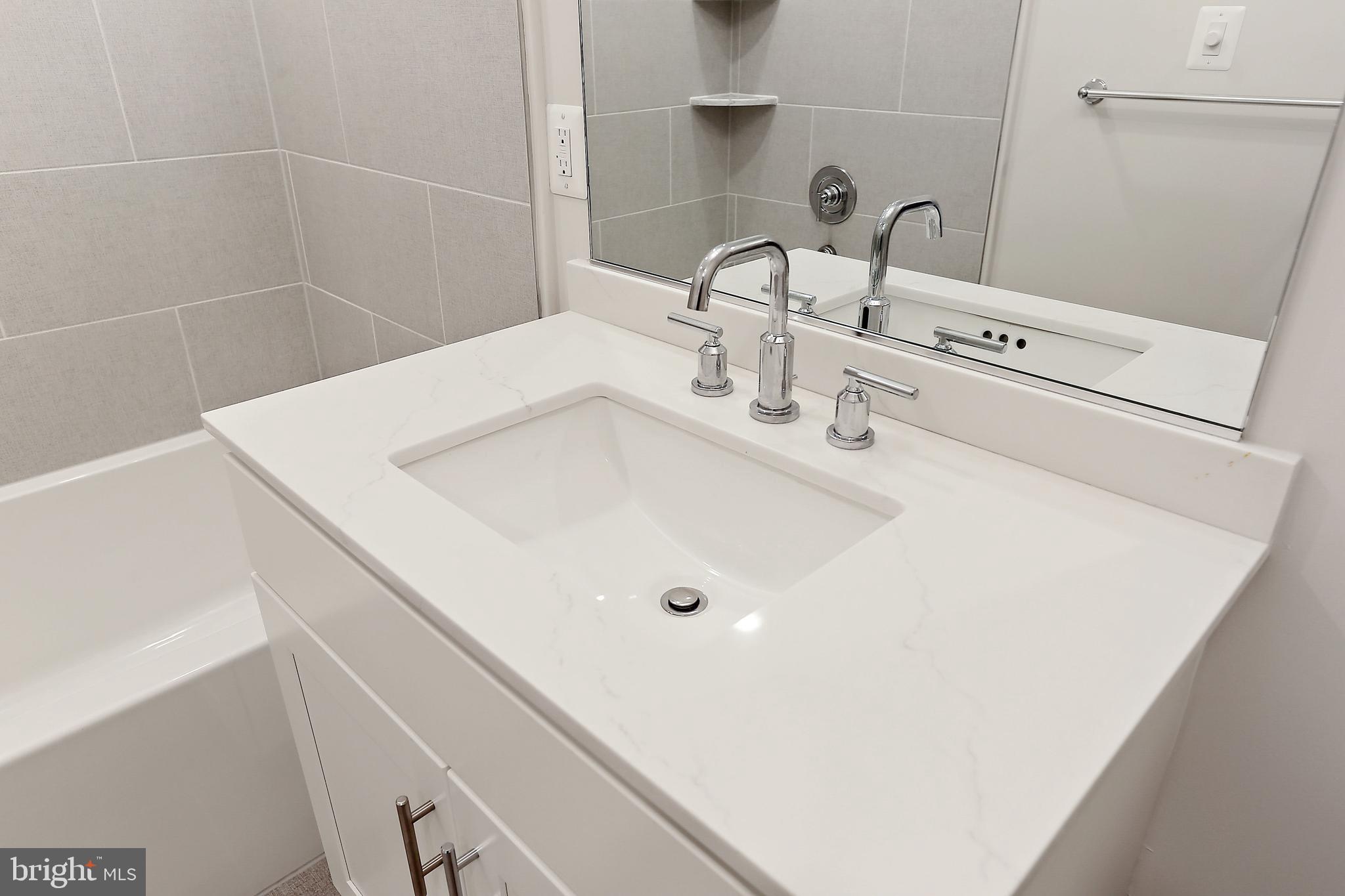 CANTON - Residential Lease