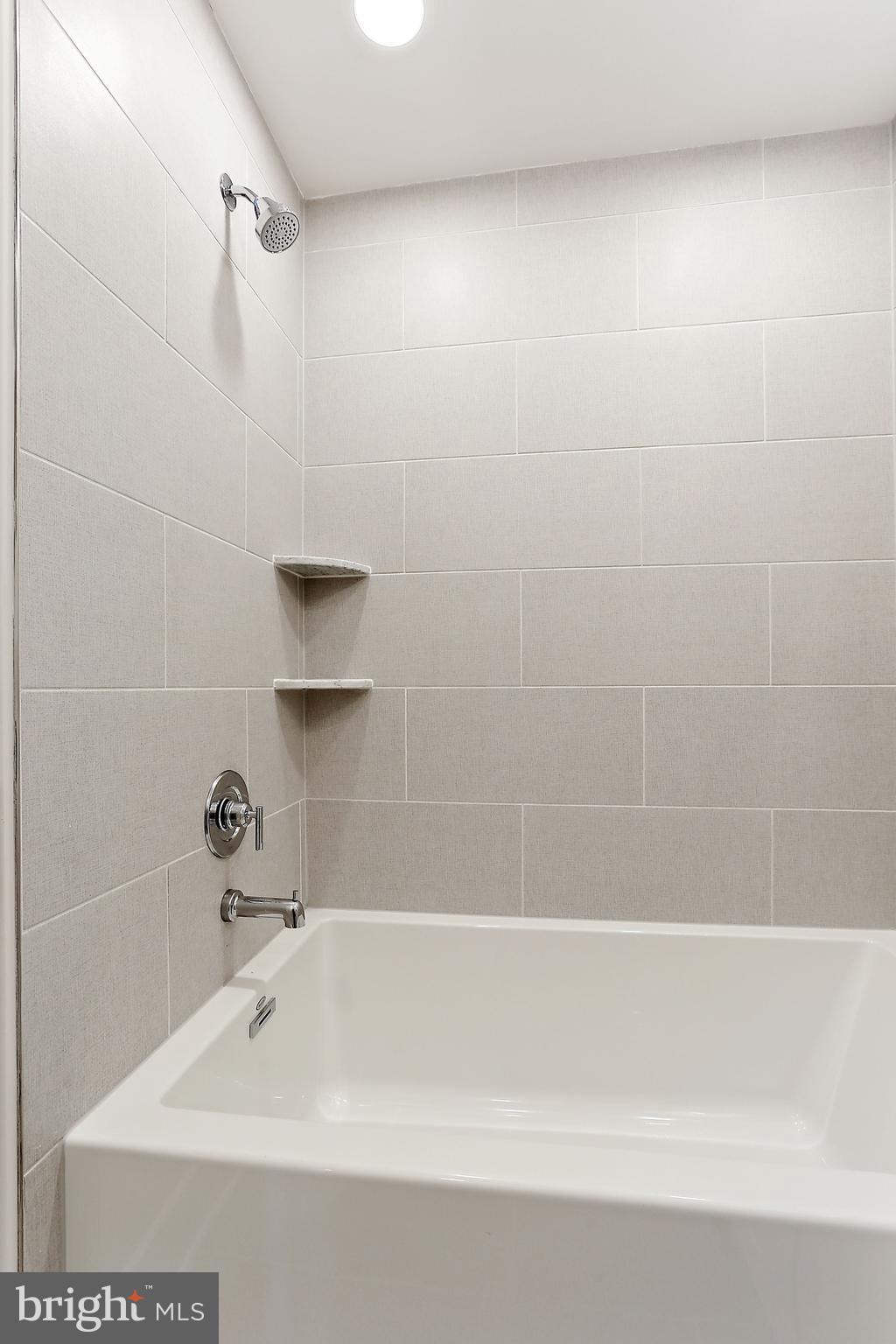 CANTON - Residential Lease