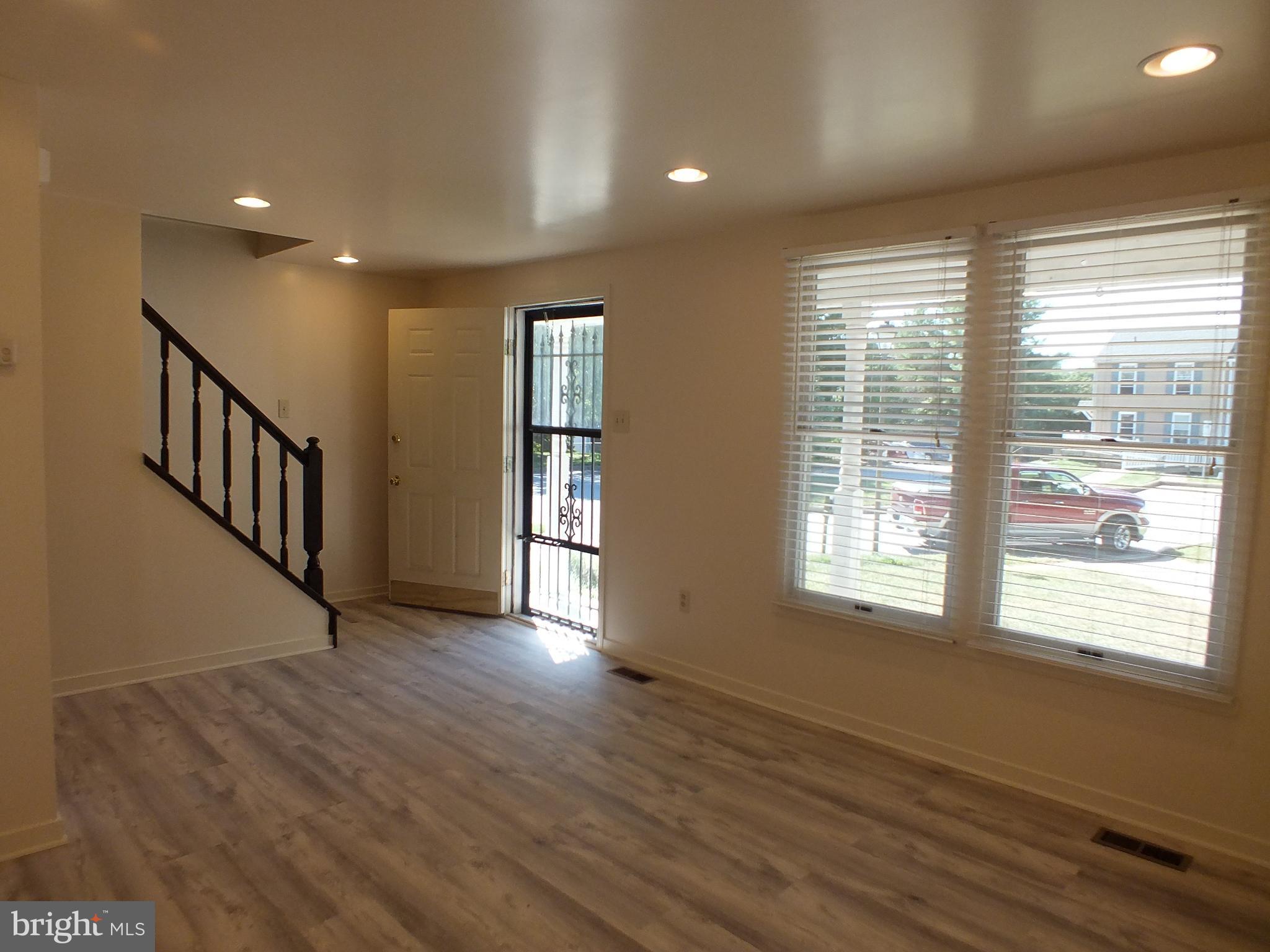 WAKEFIELD ON THE GREEN - Residential Lease