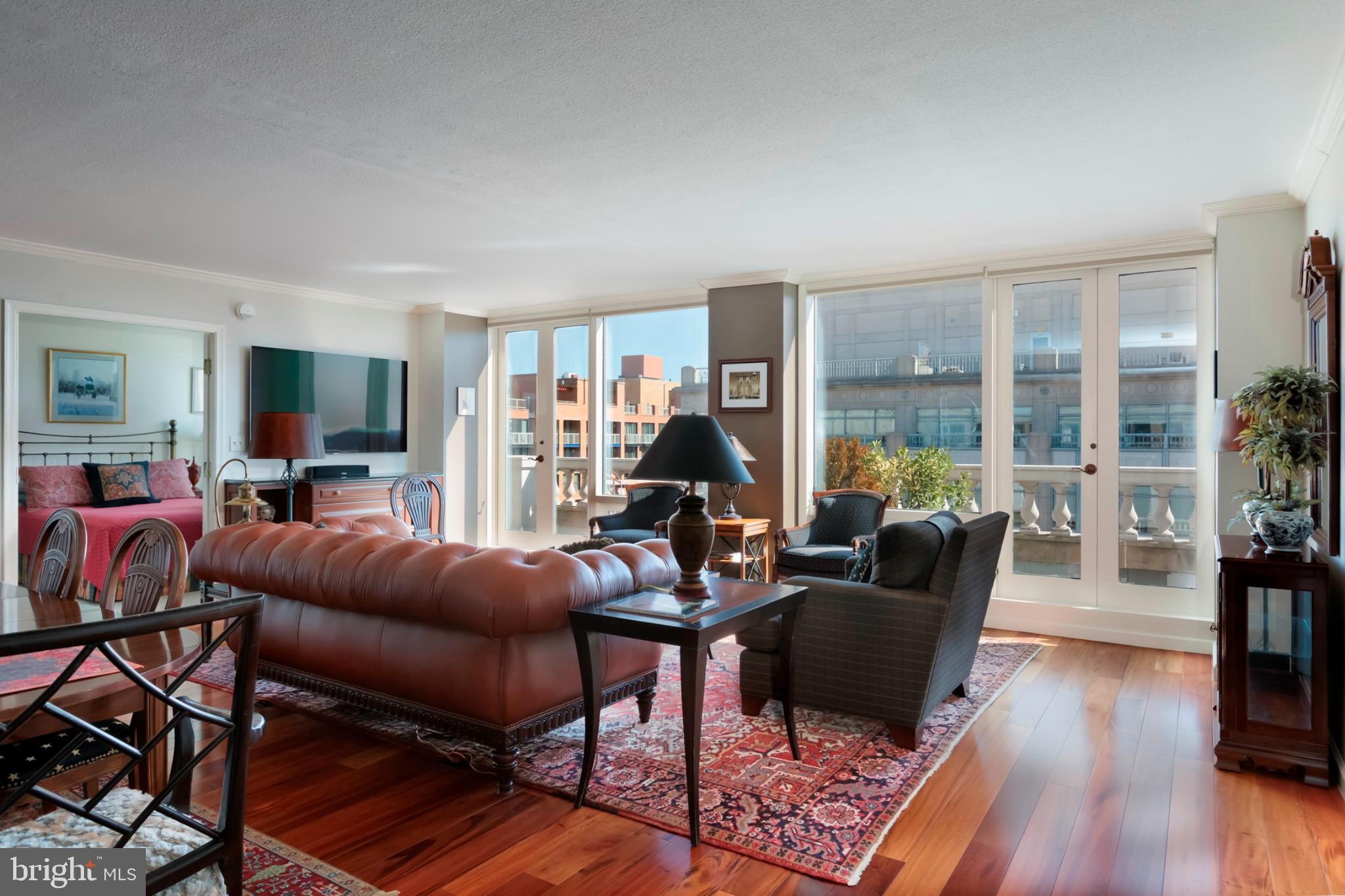 PENN QUARTER - Residential