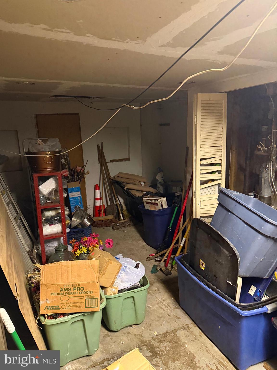 SUMMERDALE - Residential