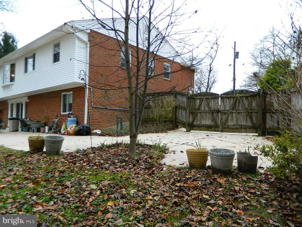 LAYHILL GARDENS - Residential