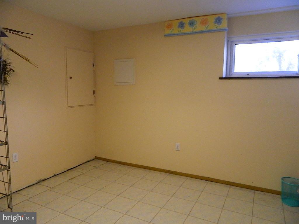 LAYHILL GARDENS - Residential