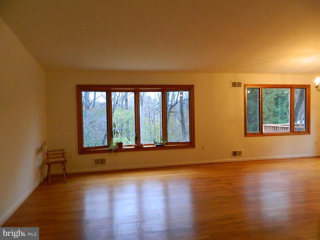 LAYHILL GARDENS - Residential