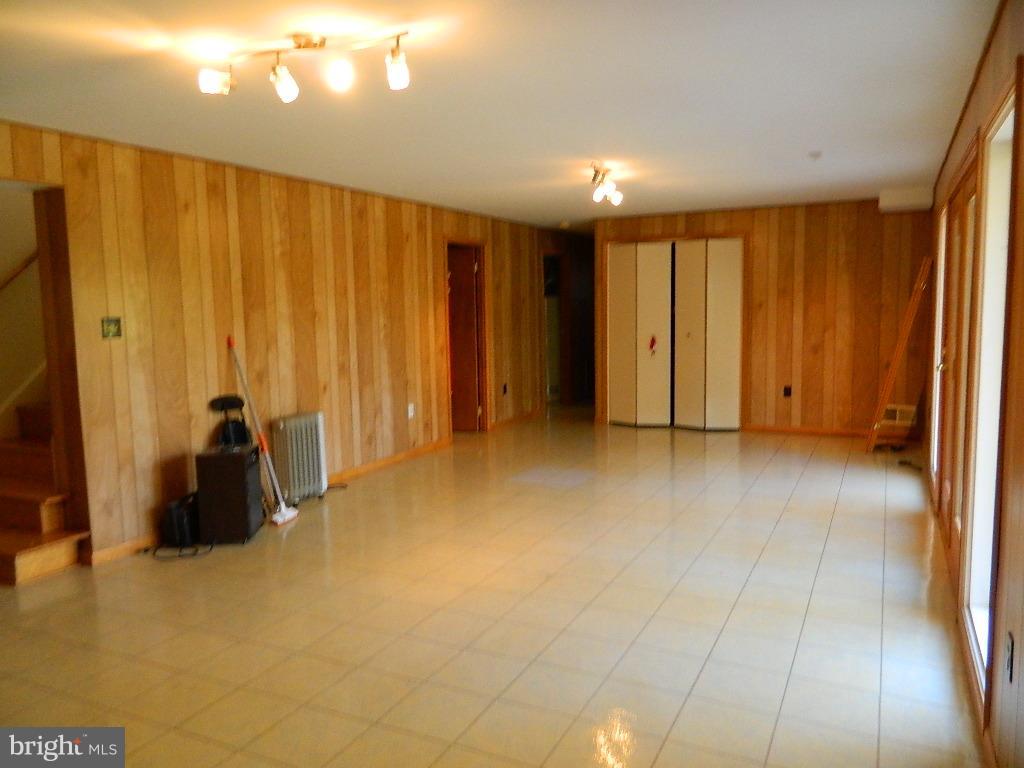 LAYHILL GARDENS - Residential