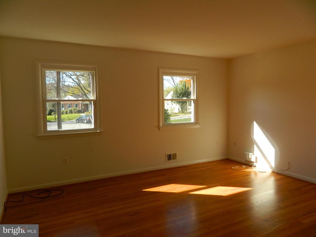 LAYHILL GARDENS - Residential