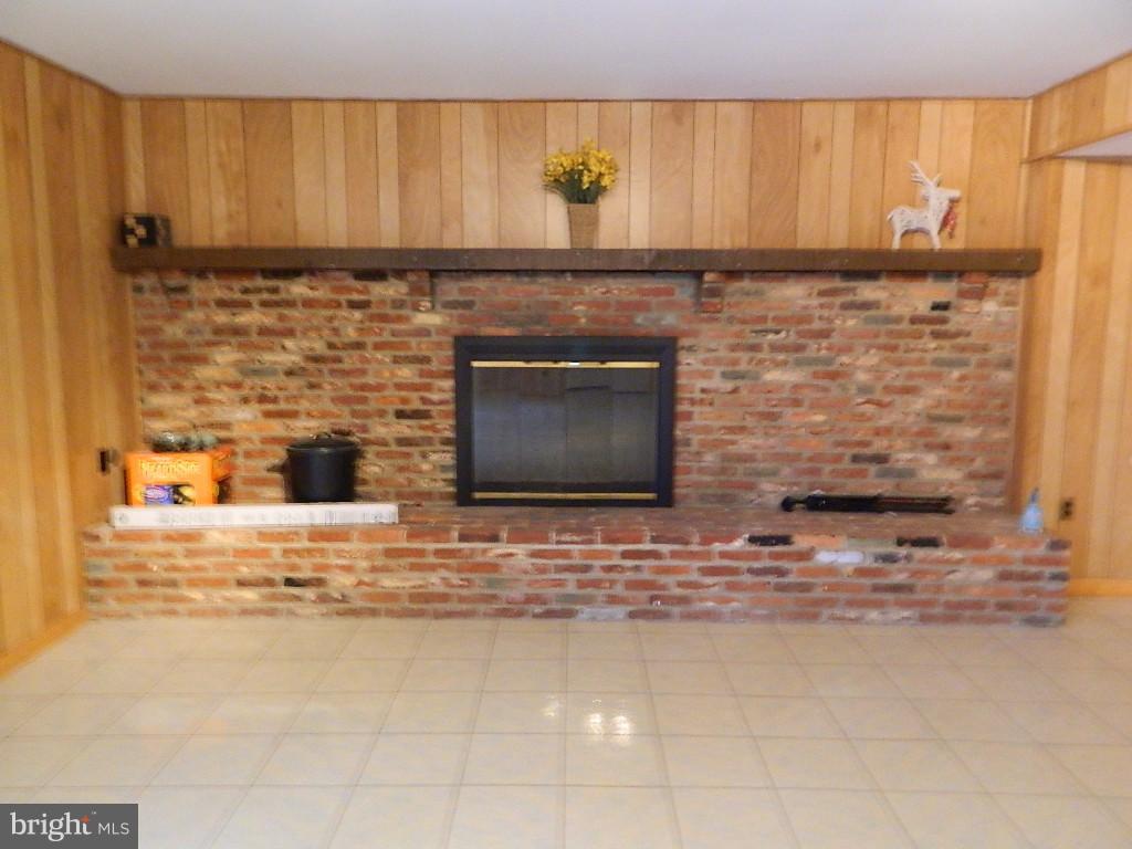 LAYHILL GARDENS - Residential