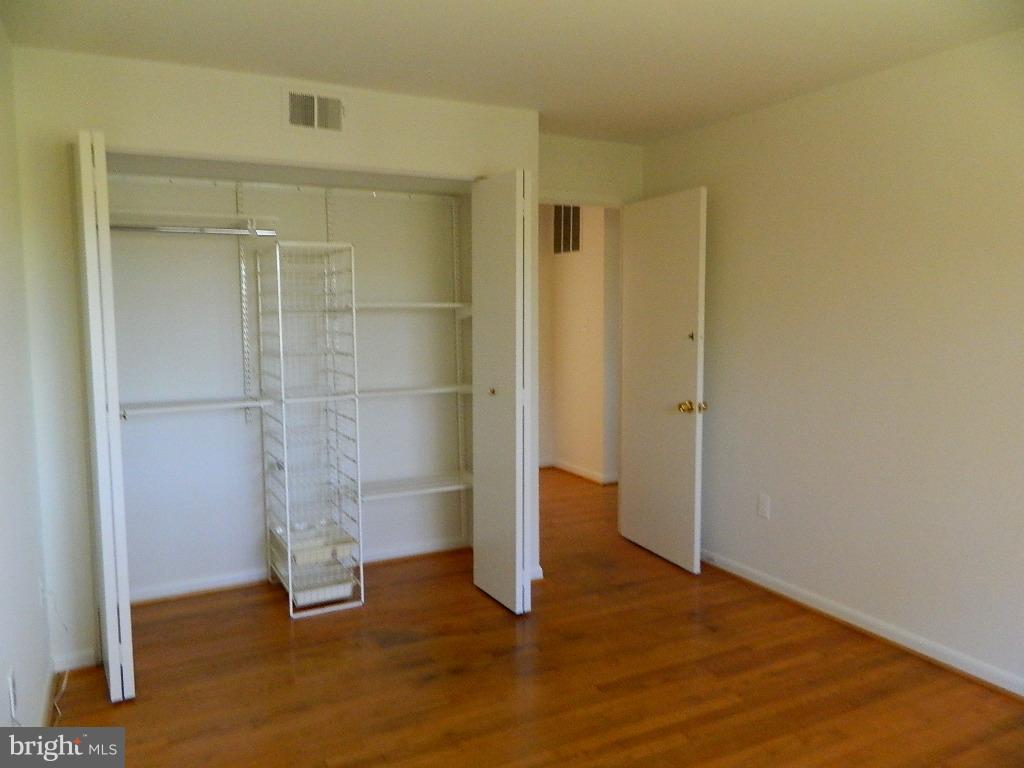 LAYHILL GARDENS - Residential