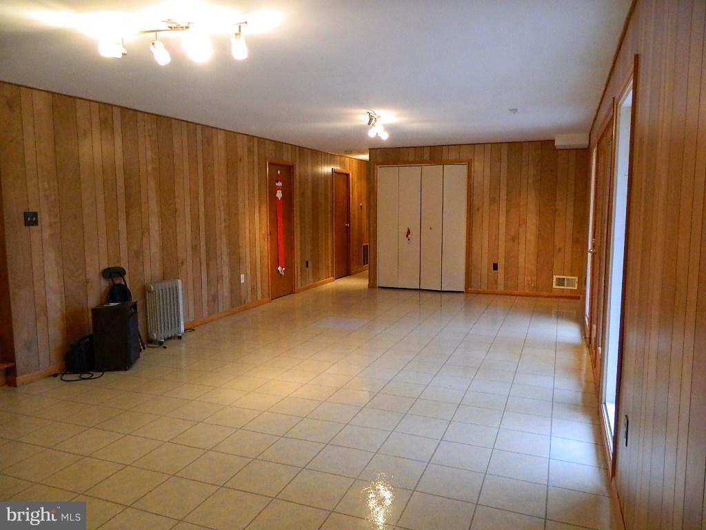 LAYHILL GARDENS - Residential