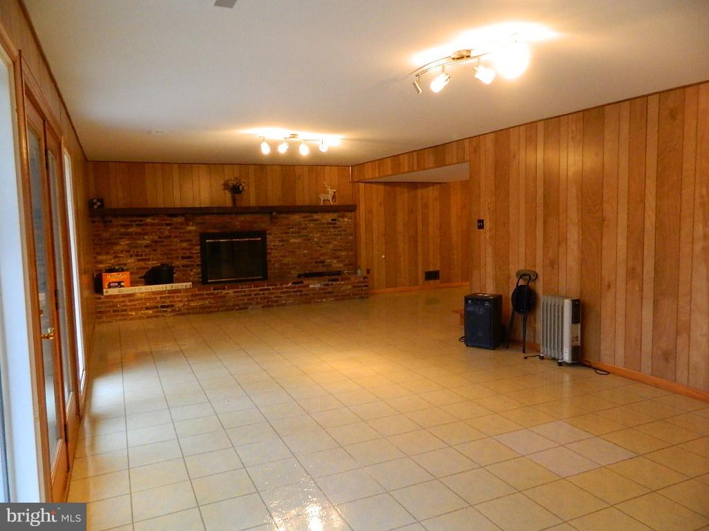 LAYHILL GARDENS - Residential