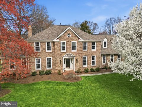 Homes For Sale - 6618 Mccambell Cluster<br/> Fairfax County, CENTREVILLE, VA 20120