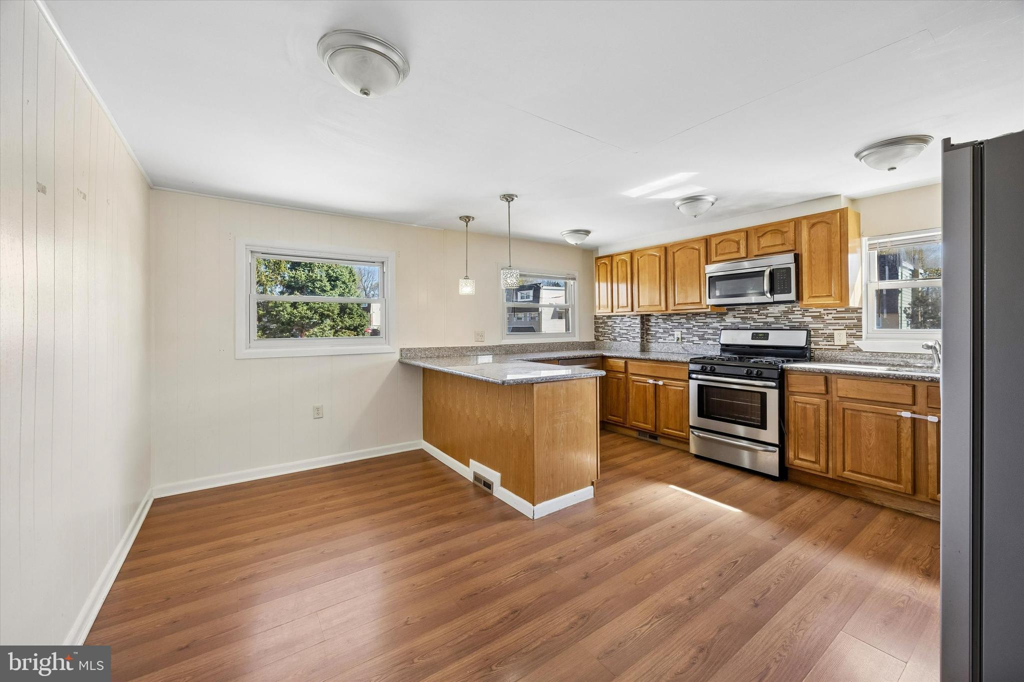 HOLME CIRCLE - Residential