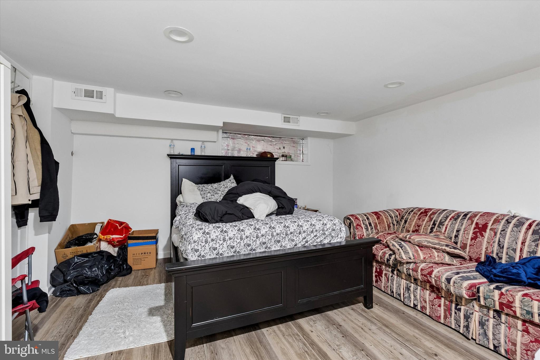 HOLME CIRCLE - Residential