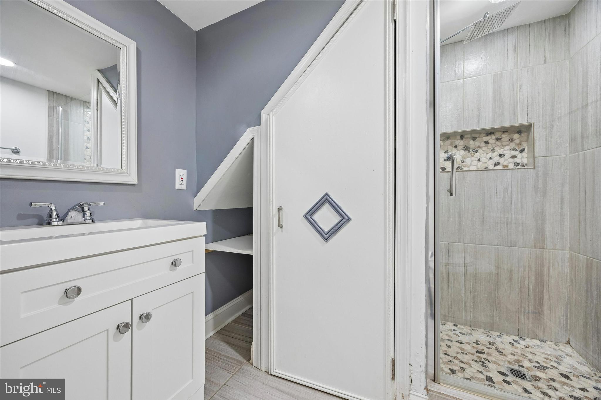 HOLME CIRCLE - Residential