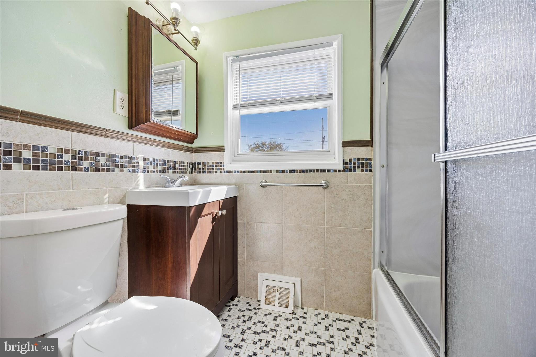 HOLME CIRCLE - Residential