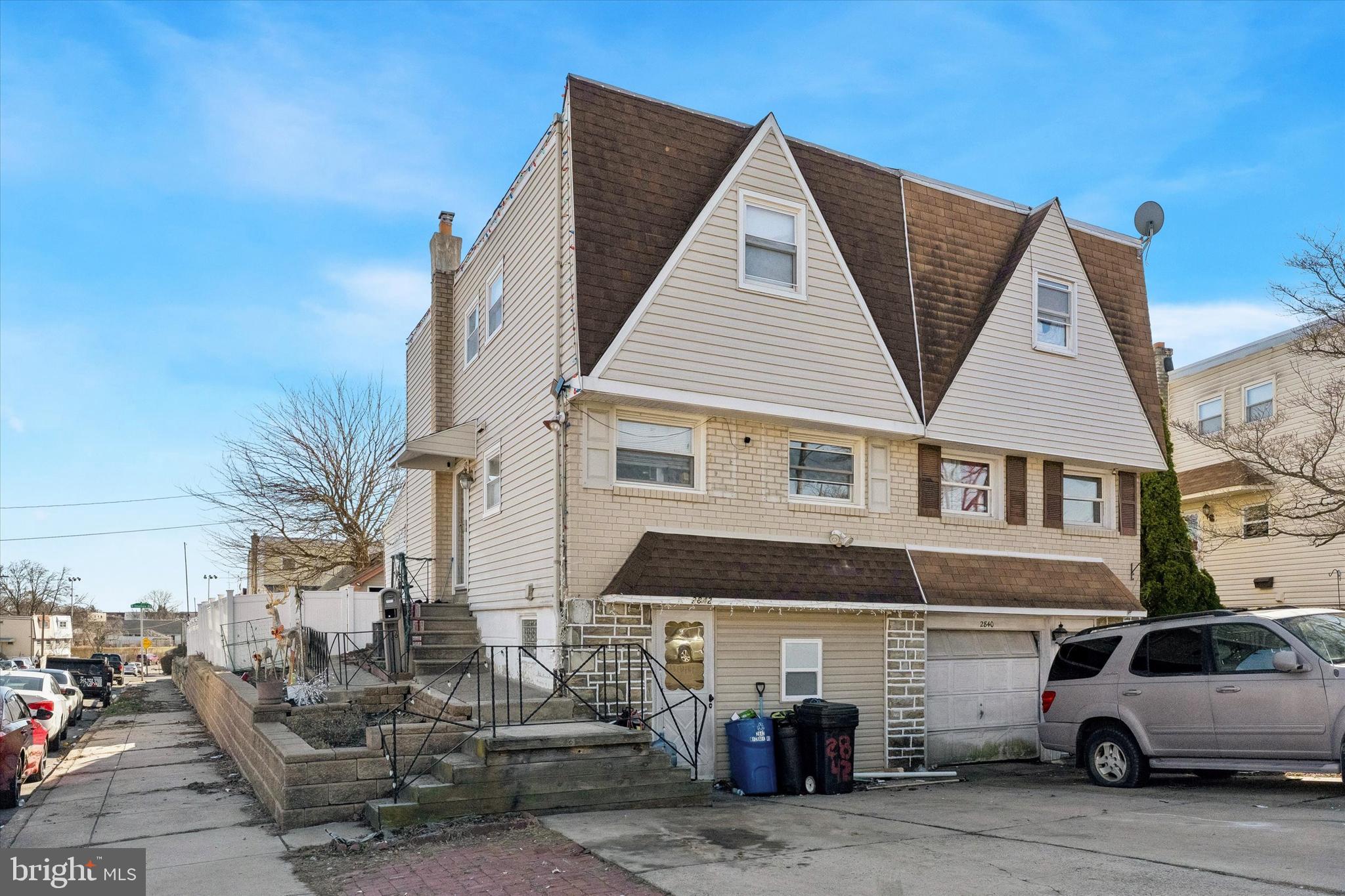 HOLME CIRCLE - Residential