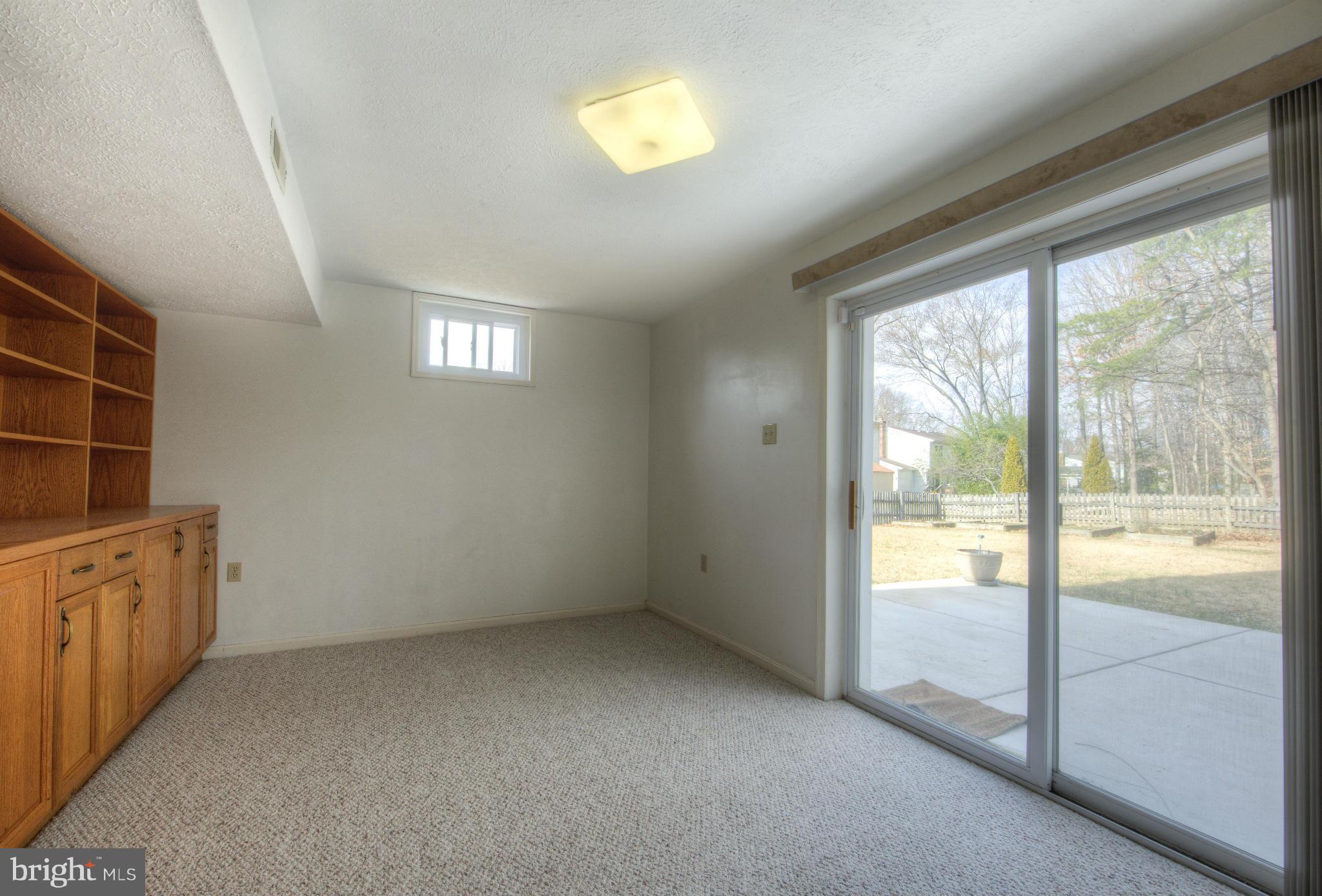 NEWPORT/RIVER MOUTH - Residential