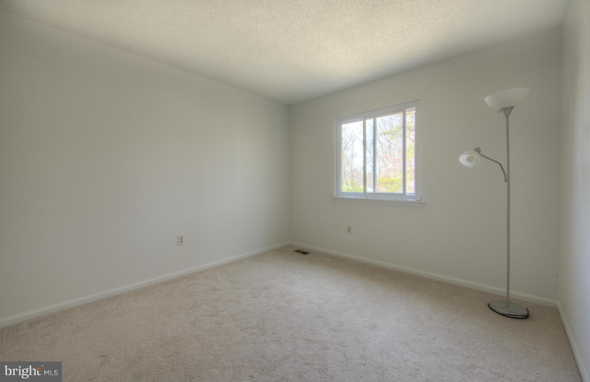 NEWPORT/RIVER MOUTH - Residential