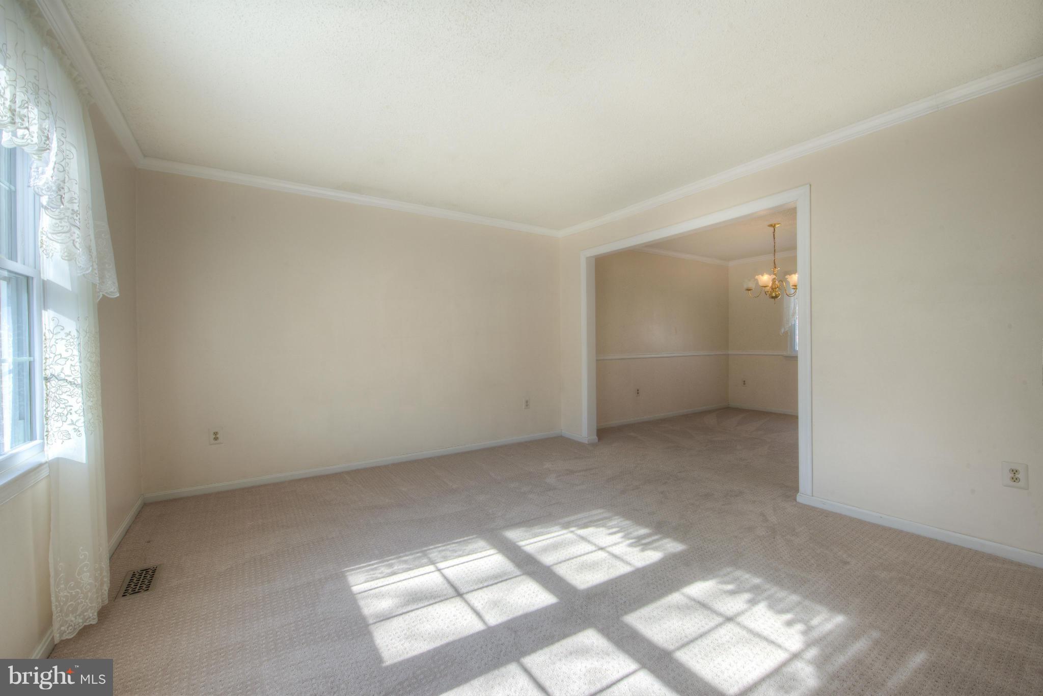 NEWPORT/RIVER MOUTH - Residential