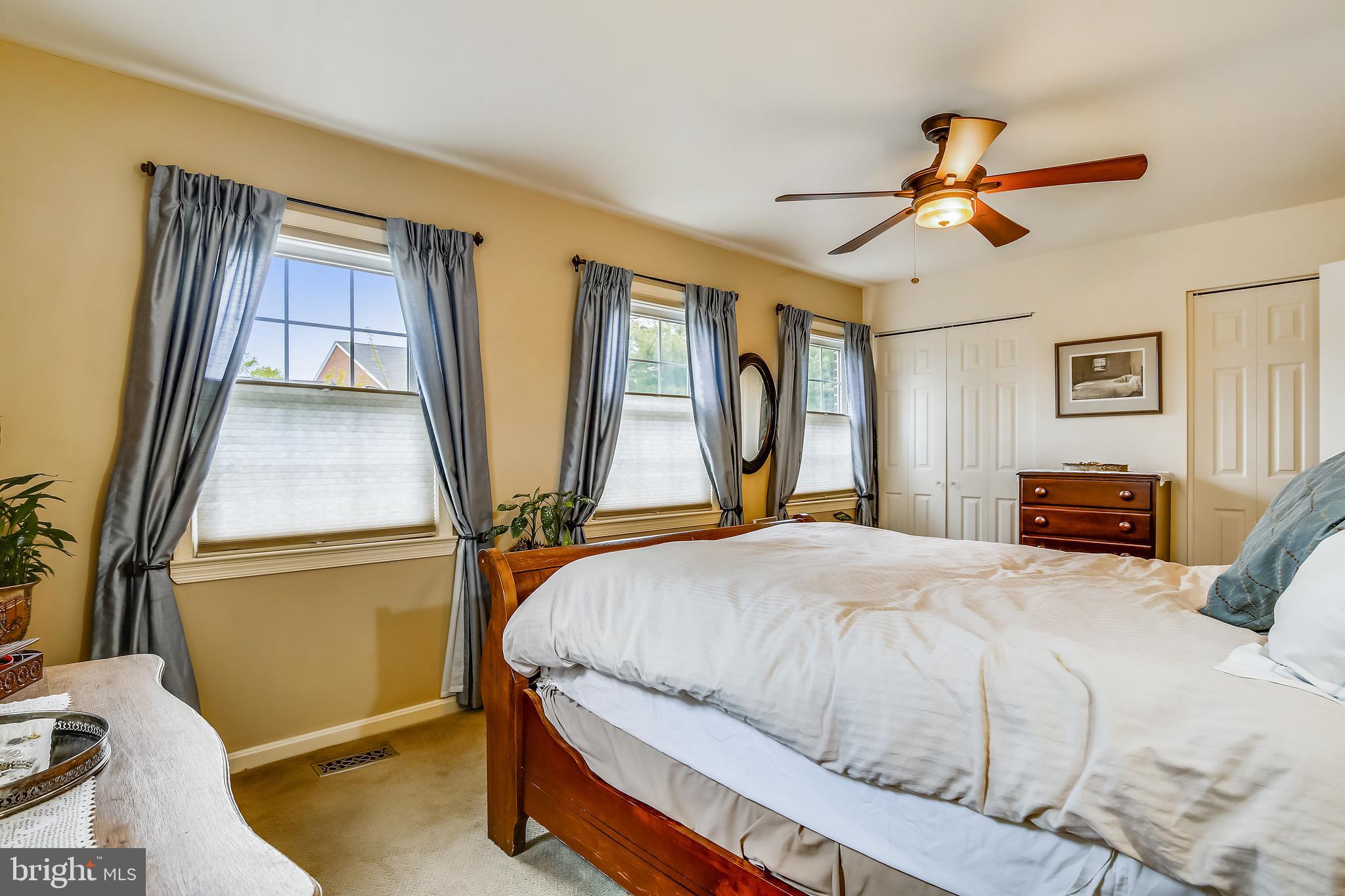 MOUNT VERNON SQUARE - Residential