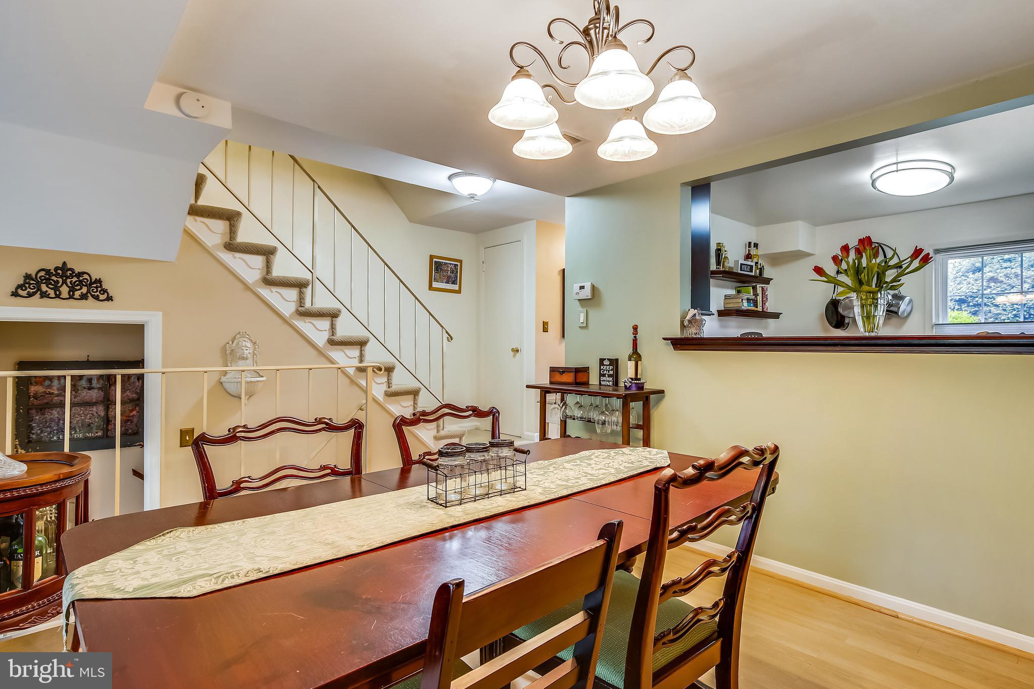 MOUNT VERNON SQUARE - Residential