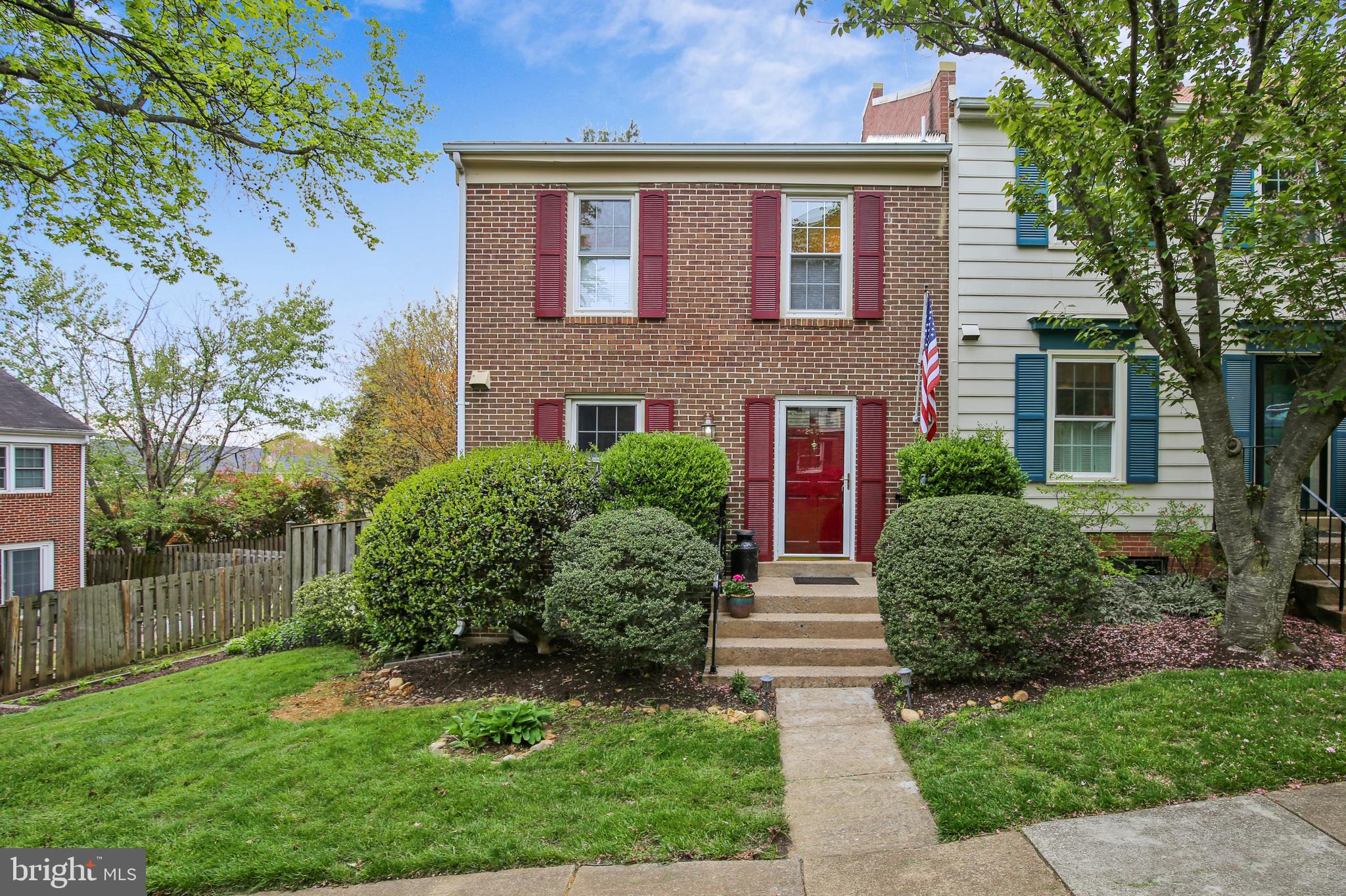 MOUNT VERNON SQUARE - Residential