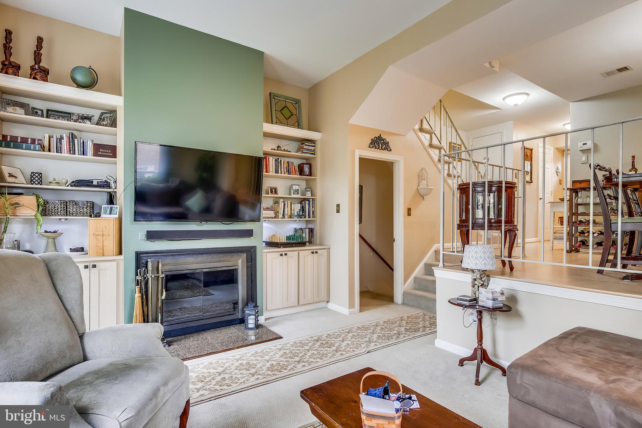 MOUNT VERNON SQUARE - Residential