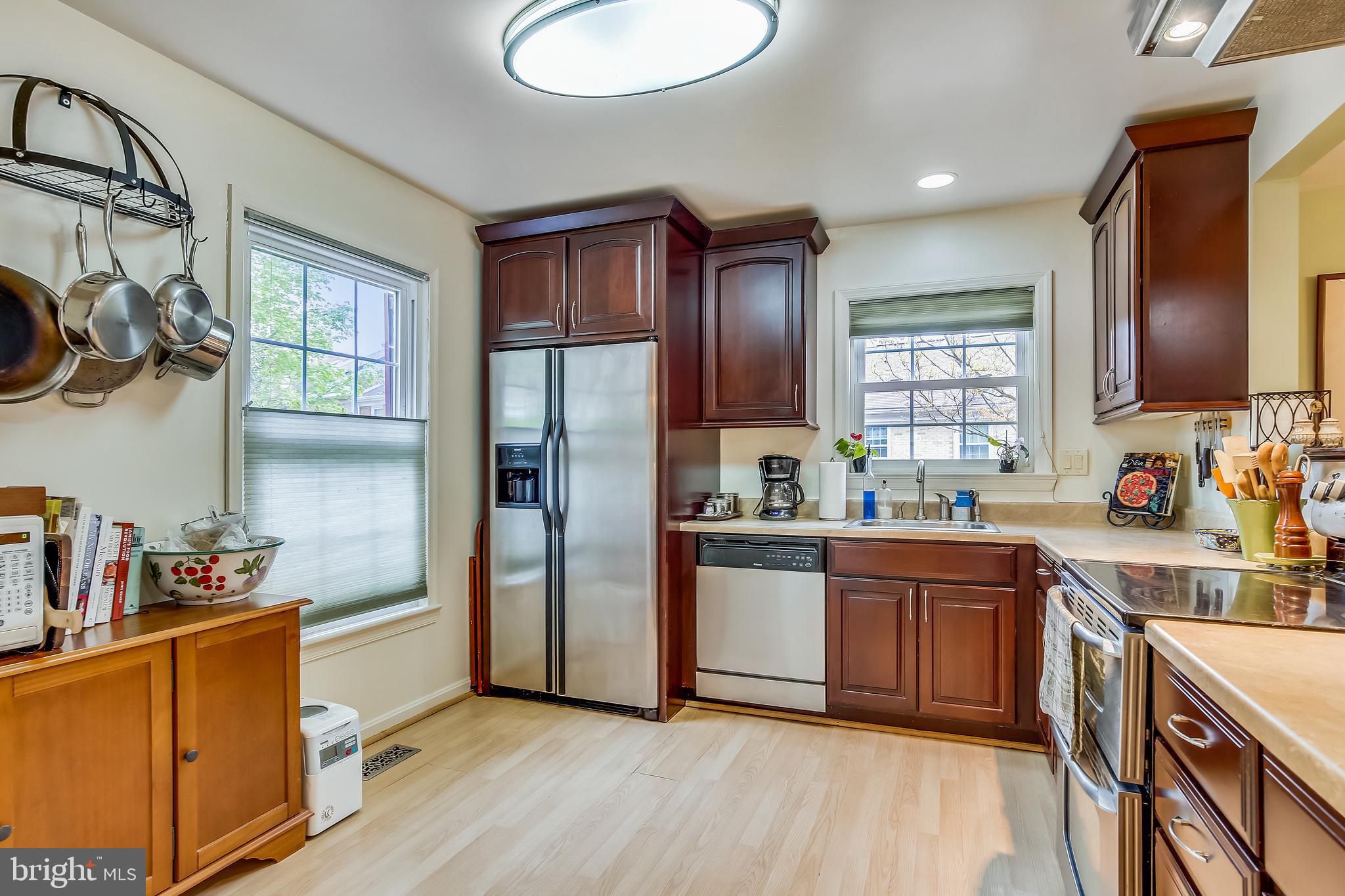 MOUNT VERNON SQUARE - Residential