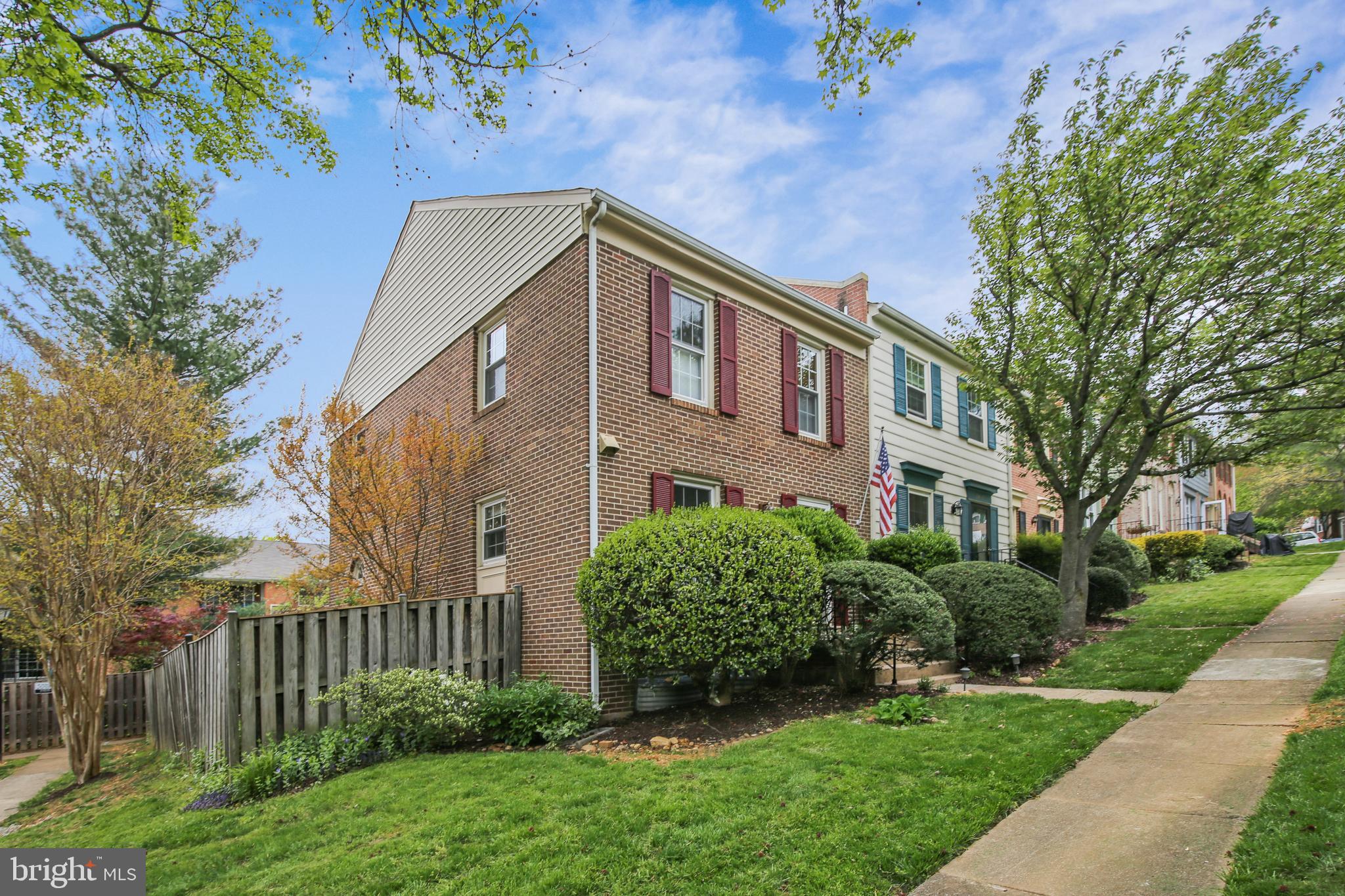 MOUNT VERNON SQUARE - Residential