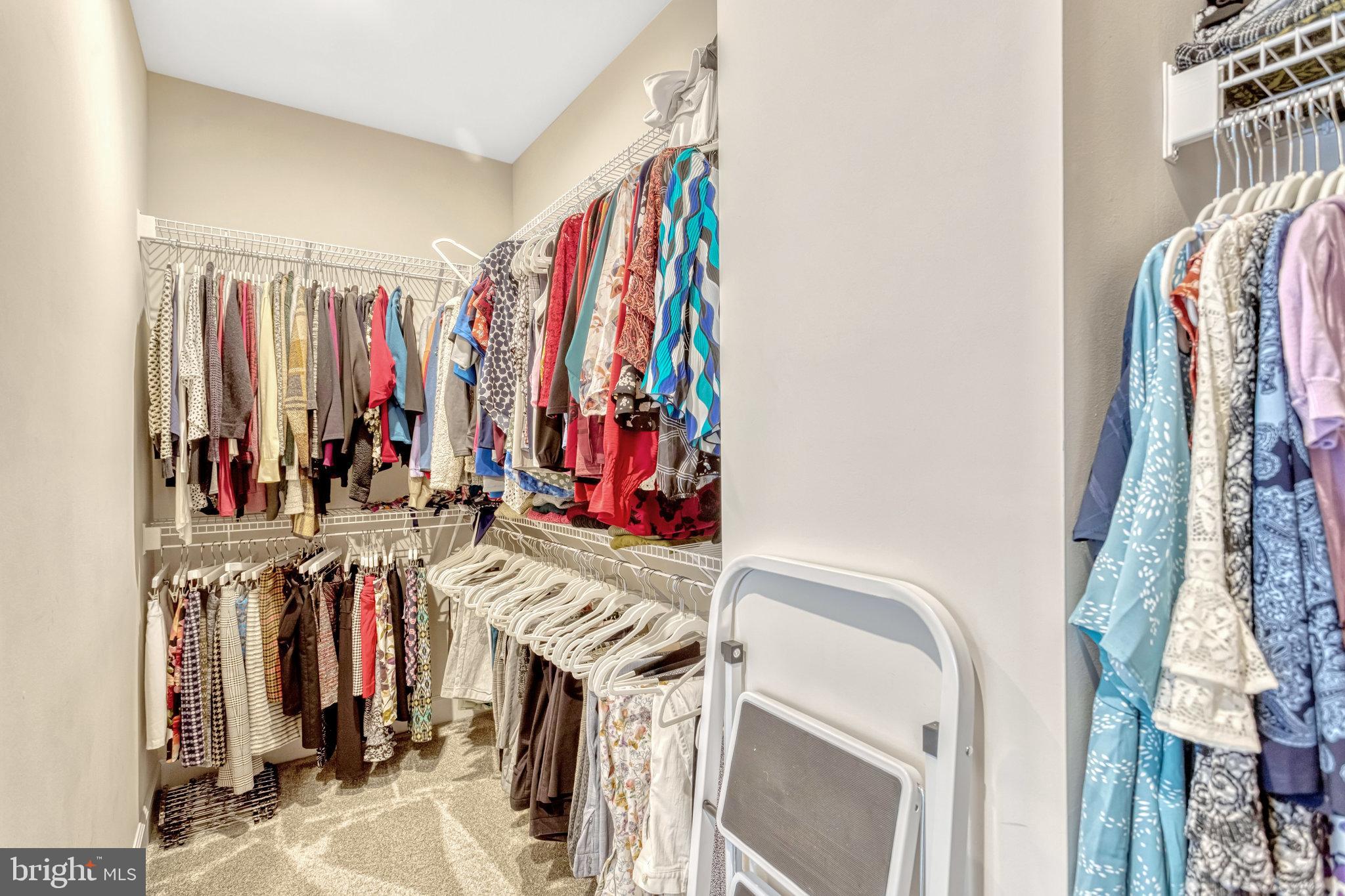 BRADLEY SQUARE - Residential