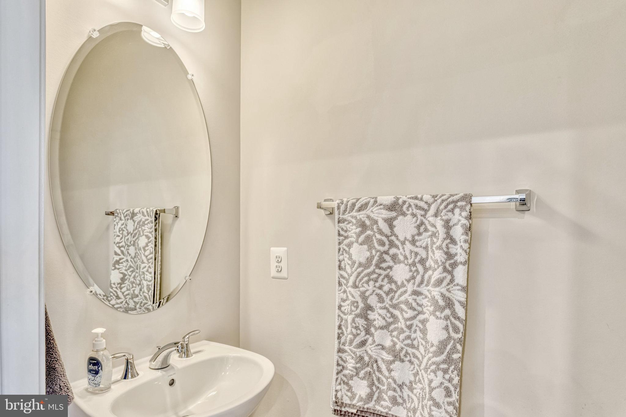 BRADLEY SQUARE - Residential