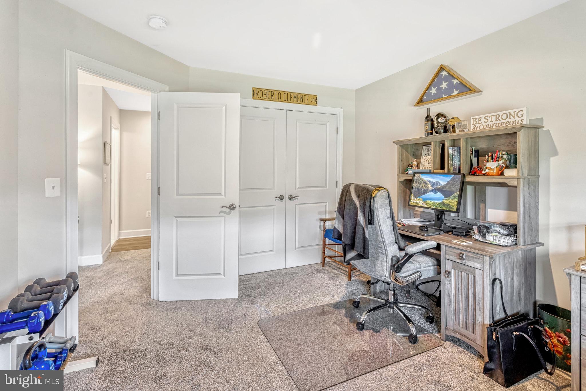 BRADLEY SQUARE - Residential