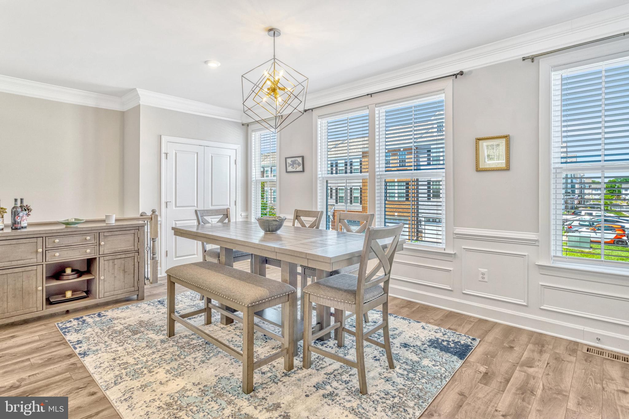 BRADLEY SQUARE - Residential