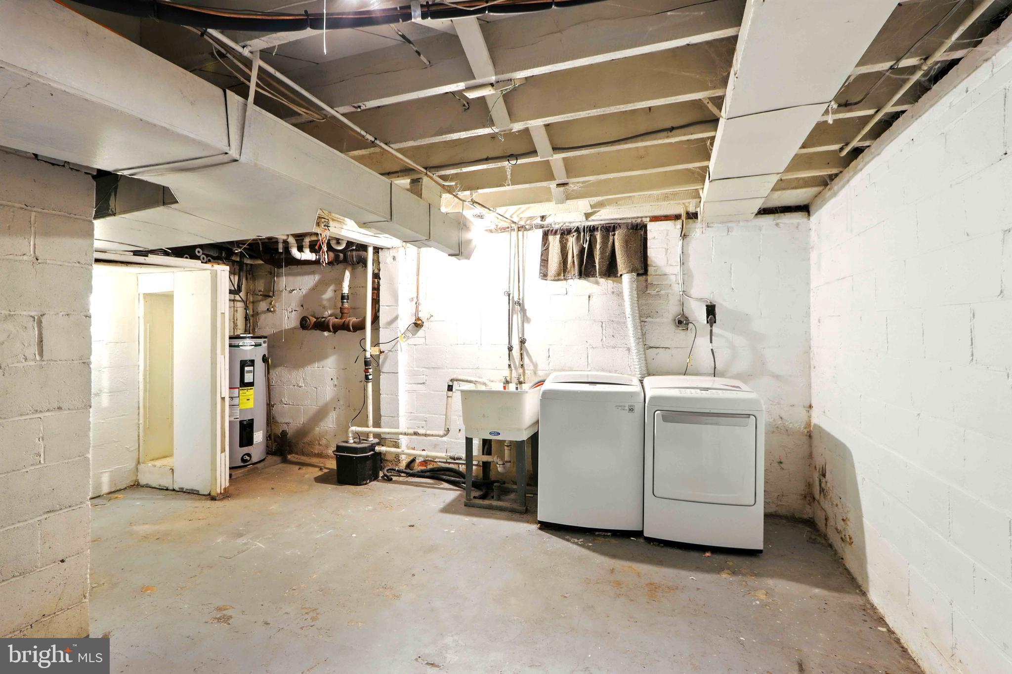 RANDALLSTOWN - Residential