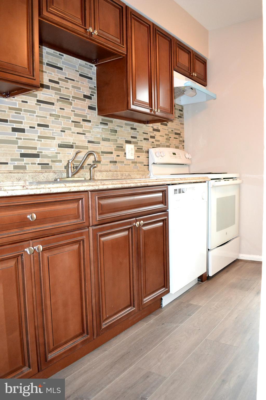 BRISTOE STATION - Residential