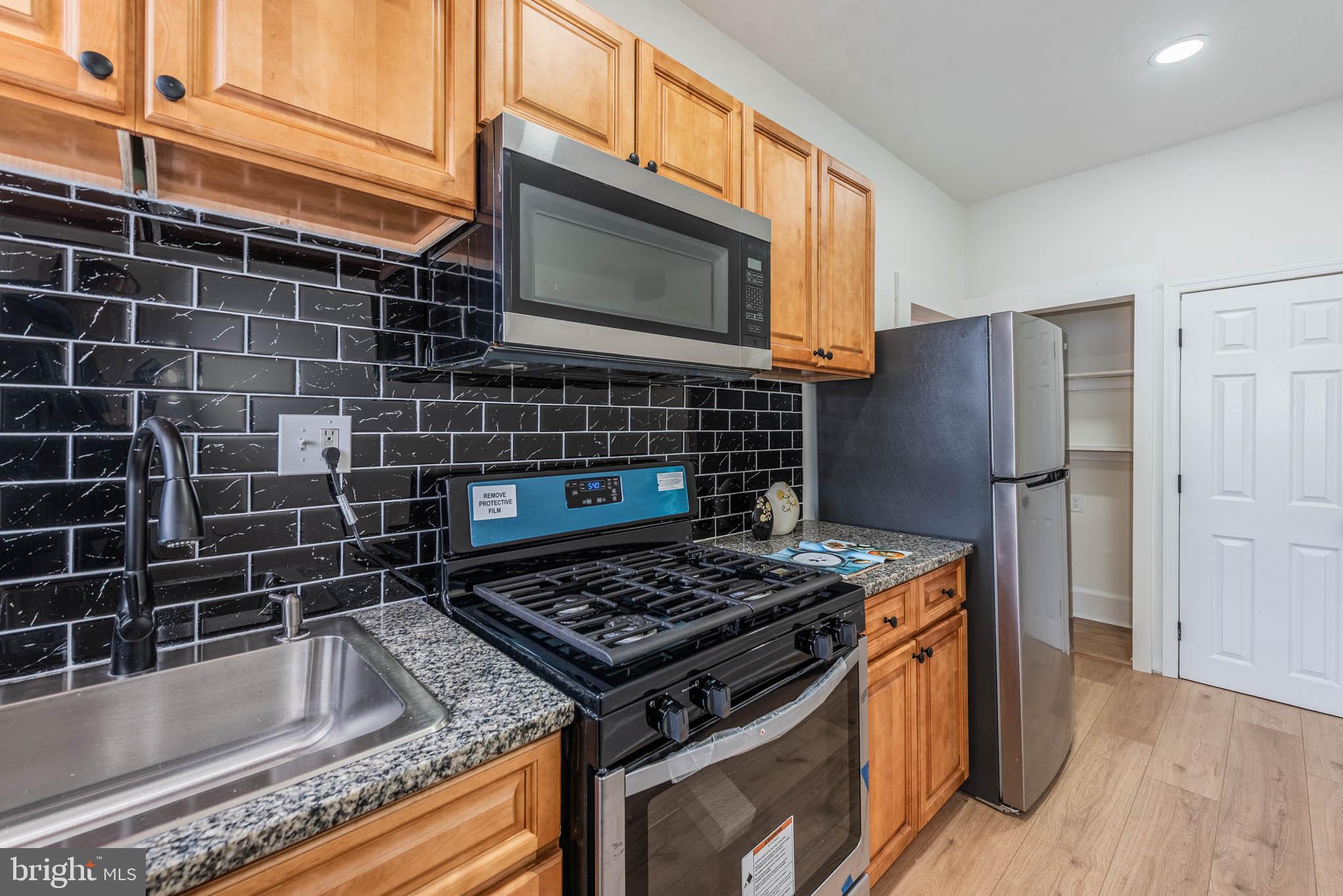 BARCLAY - Residential