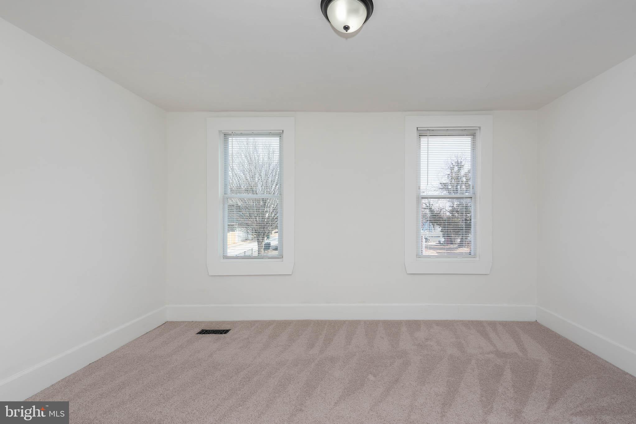 BARCLAY - Residential