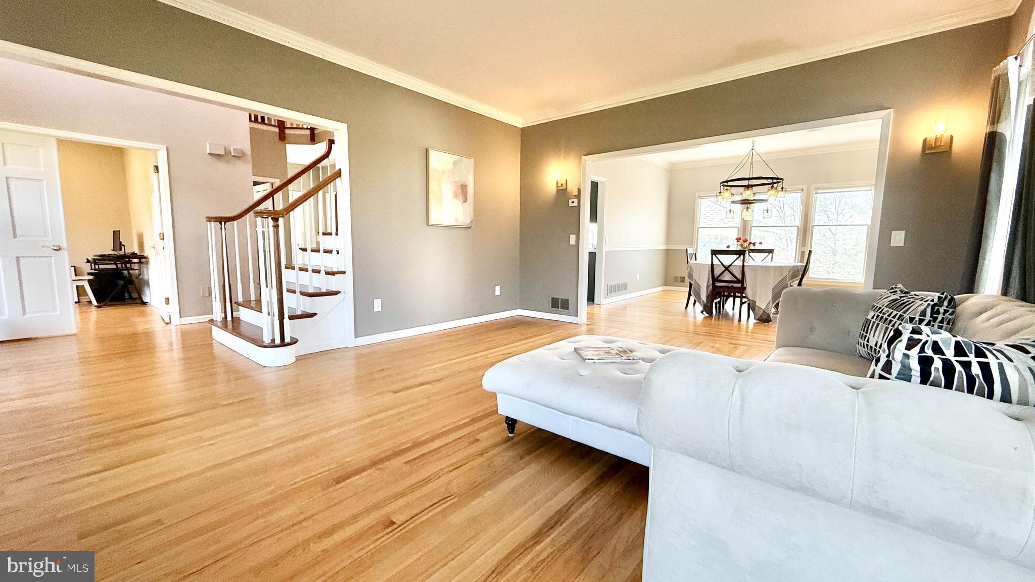 36 POLING FARM COURT