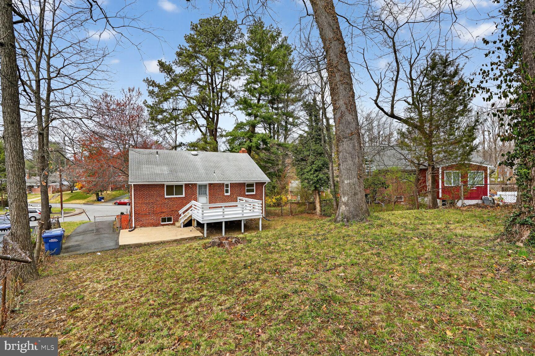 3601 CREST DRIVE