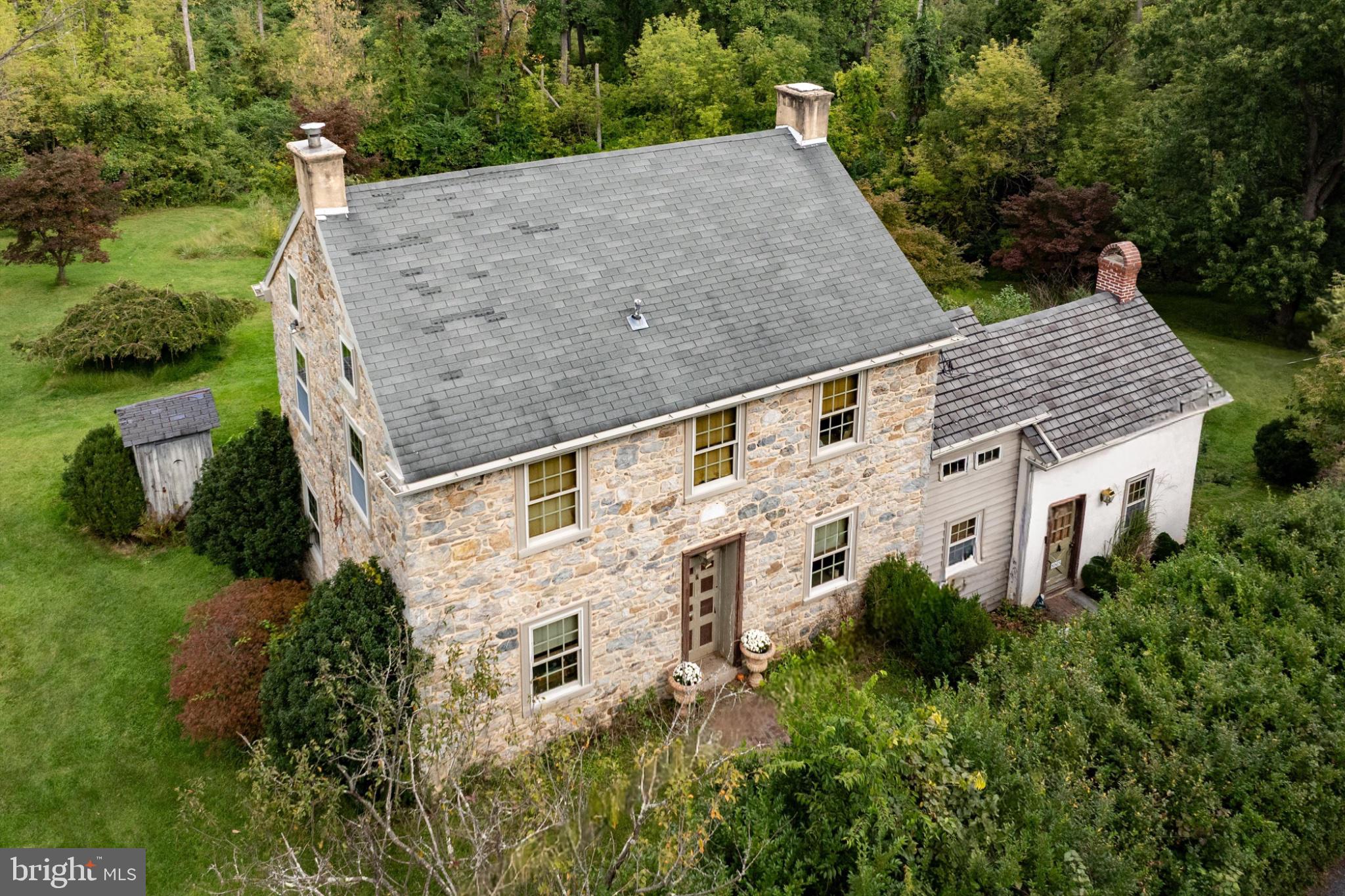 885 BROWNS DRIVE