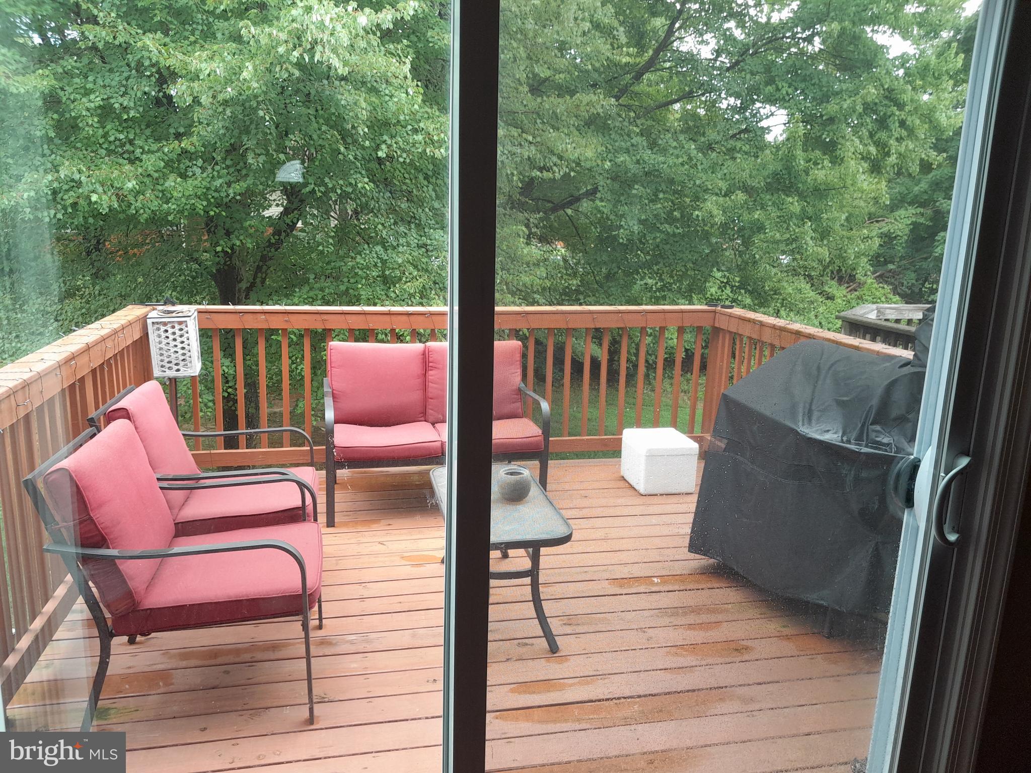 CALVERTON TOWNES - Residential Lease